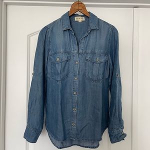 Cloth & Stone Chambray Button Down